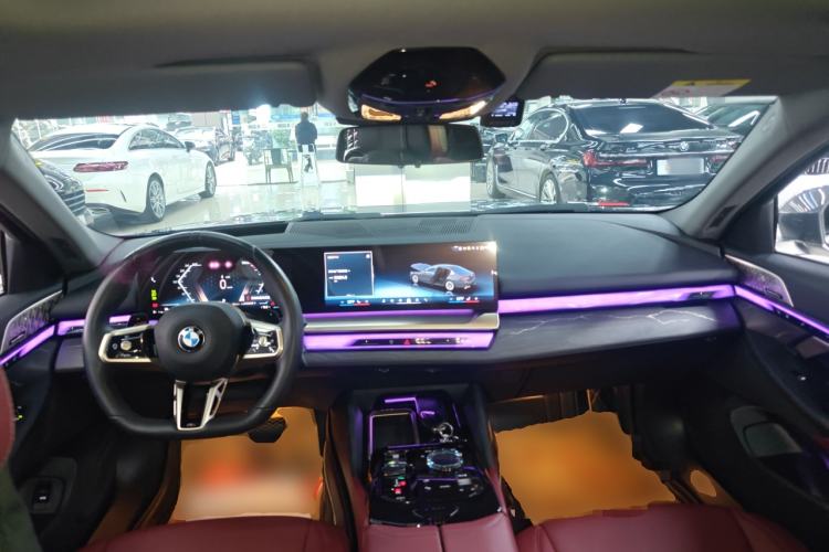 Used BMW 5 Series 2024 530Li Luxury Edition M Sport Package