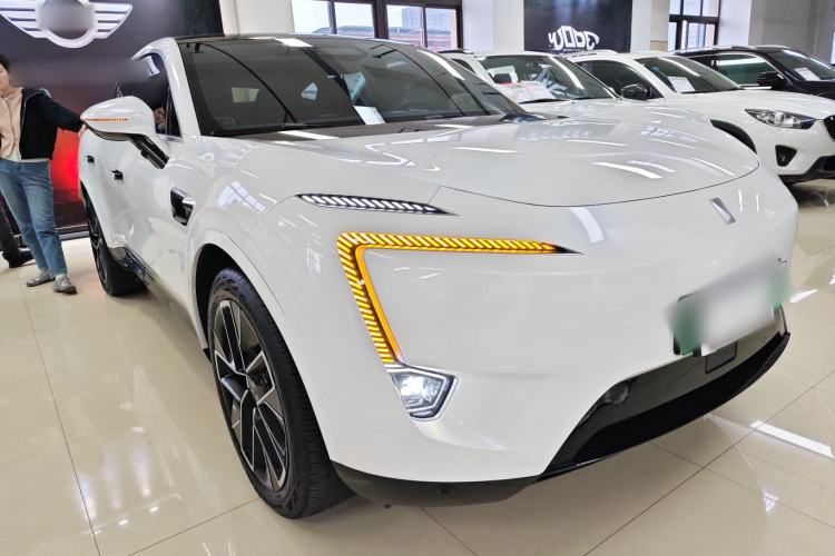 Used Avatr 11 2023 HarmonyOS Version Smart Enjoyment Upgrade Model 90-Degree Rear-Wheel Drive Edition Exterior 1