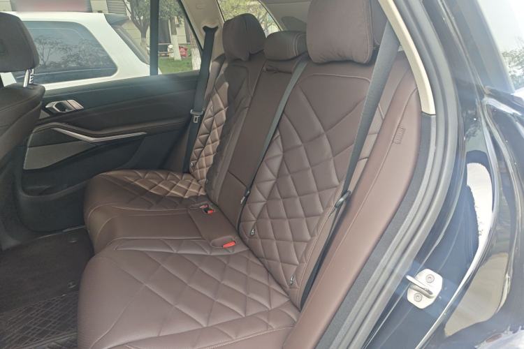 Used BMW X5 2022 Restyled xDrive 30Li Luxury Version M Sport Package Interior 4