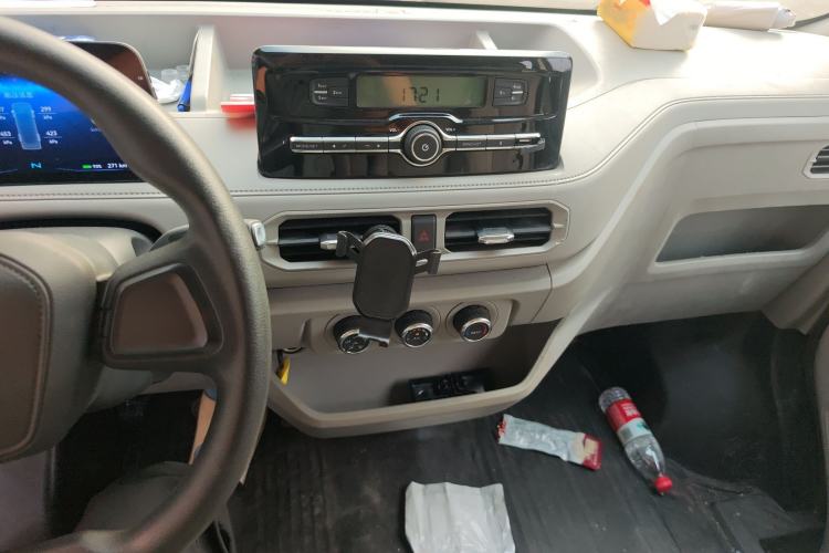 Used JMC E Fushun 2025 Model, Open Window Version, 53.58 kWh, Mid-axle, Mid-roof