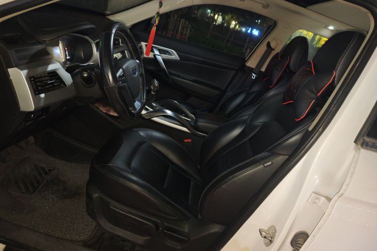 Used Geely Auto Emgrand X7 Sport 2016 2.0L Manual Smart Connect Version