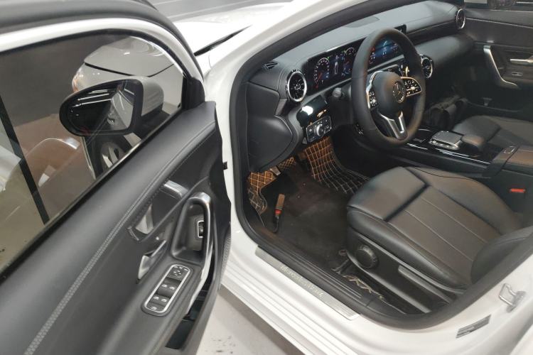 Used Mercedes-Benz A-Class 2022 Restyled A 200 L Sport Sedan Fashion Version Driver Seat