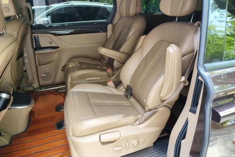 Used Buick GL8 2017 ES 28T Flagship Model China V Standard