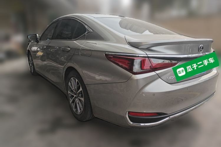 Used Lexus ES 2022 300h Excellence Edition
