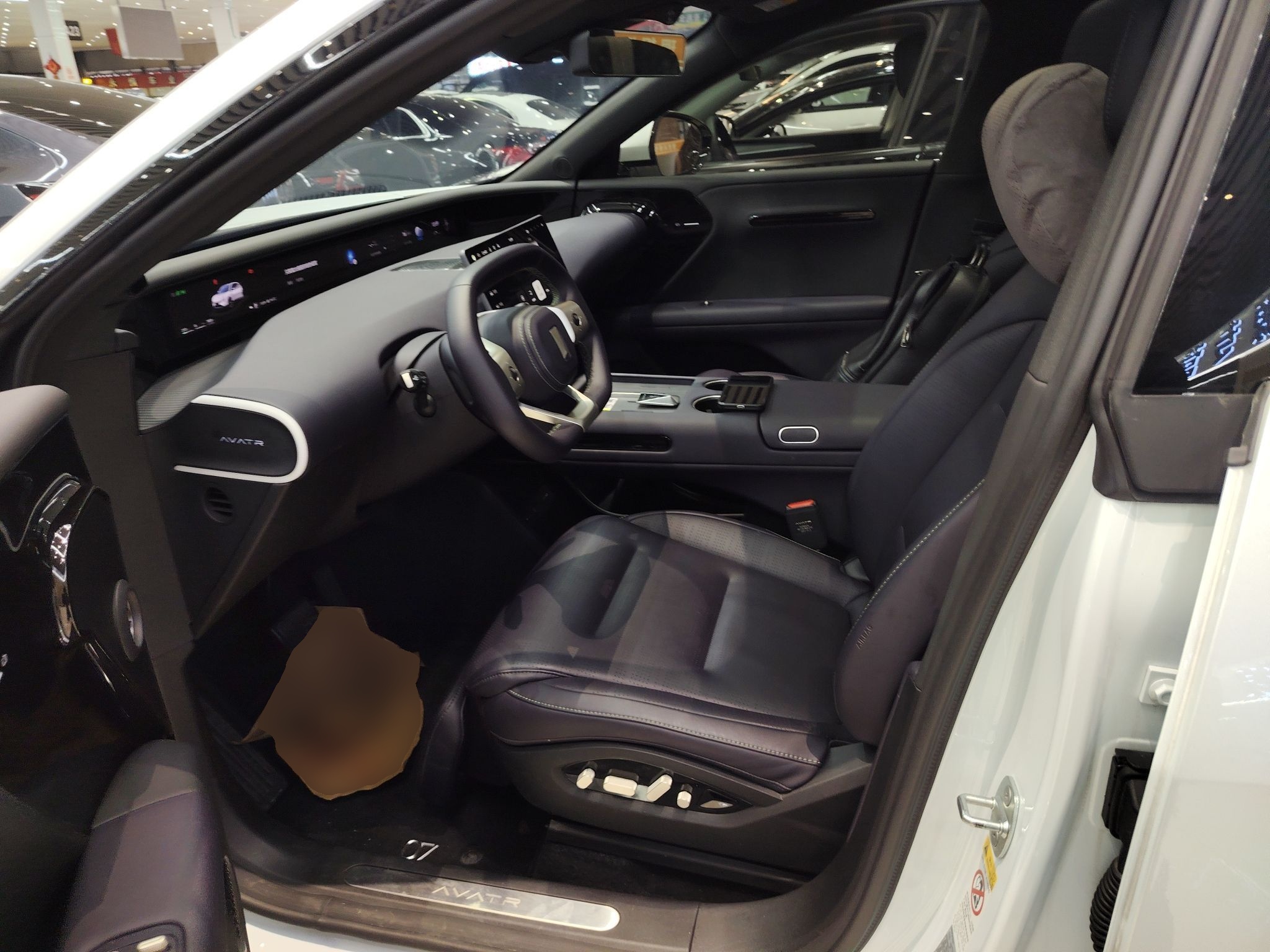 Переднее сиденье в автомобиле