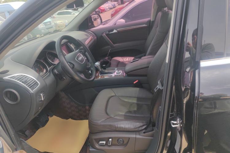 Used Audi Q7 2015 35 TFSI Ambition Edition Left Front Seat