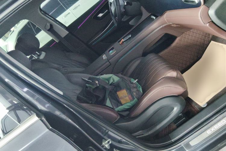 Used EXEED Lanyue 2023 400T Four-Wheel Drive Star Prestige 7-Seater Right Front Seat