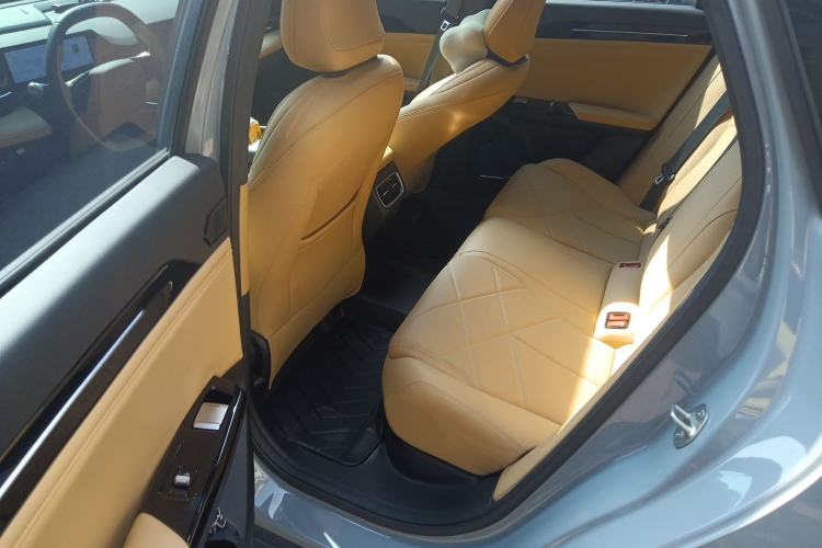 Used Geely Galaxy L6 2023 60km PLUS Left Rear Seat