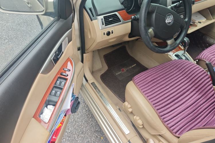 Used Buick Excelle 2013 1.5L Automatic Luxury Model Driver Seat