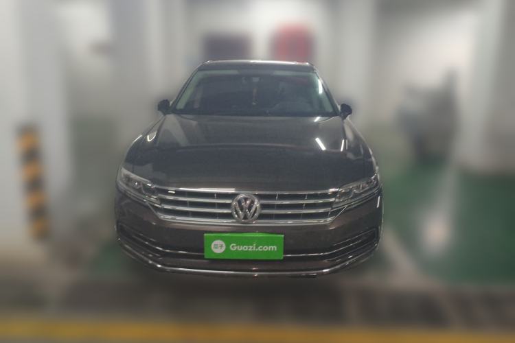 Used Volkswagen Phideon 2018 Revised Version 380TSI Two-Wheel Drive Business Edition Front