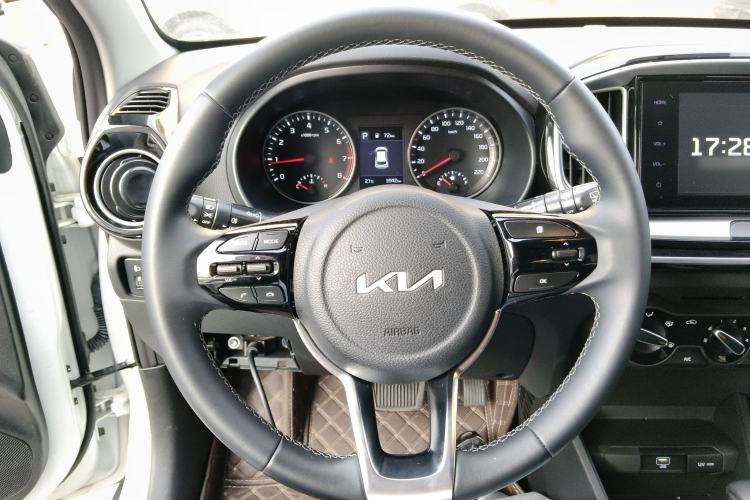 Used Kia kx1 Stonic 2021 1.4L CVT Fun Edition Steering Wheel