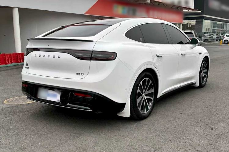 Used Hima Luxeed R7 2024 All-Electric 802 km Max
