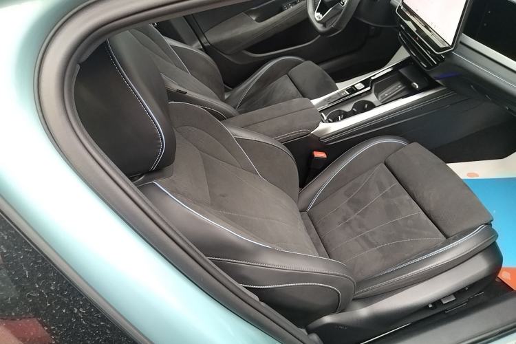 Used Volkswagen Passat 2025 Pro 380TSI Starry Dragon Luxury Edition