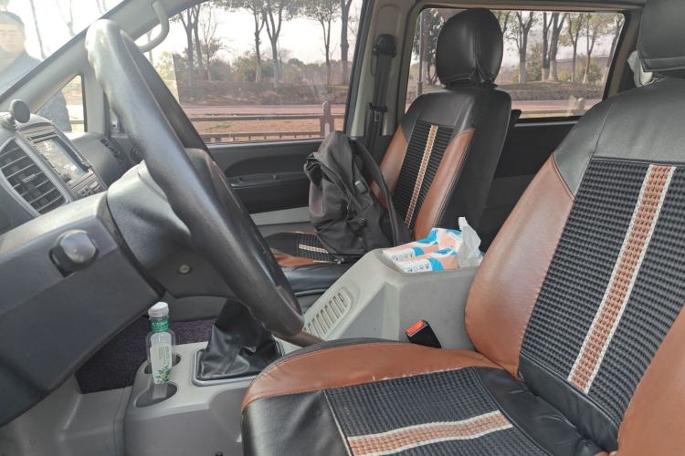 Used FORTHING Lingzhi 2015 M3 1.6L 7-Seater Comfort Model