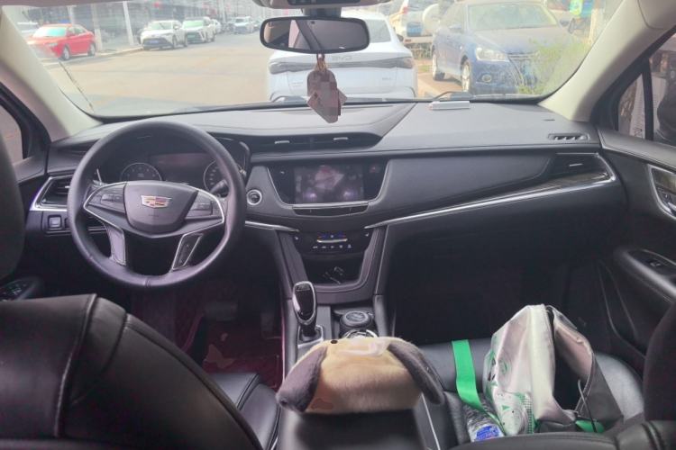 Used Cadillac XT5 2018 28T Four-Wheel Drive Luxury Model
