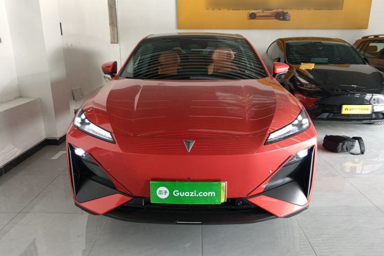 Used Deepal S07 2024 215Max Qiankun Intelligent Driving ADS SE Range-Extended Version
