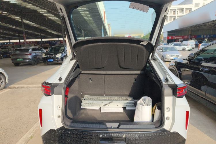 Used Volkswagen ID.UNYX 2024 Pro Long-Range Version
