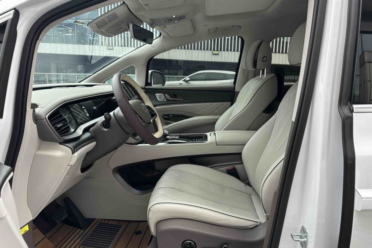 Used Denza D9 2022 DM-i 970 Four-Wheel Drive Flagship Model