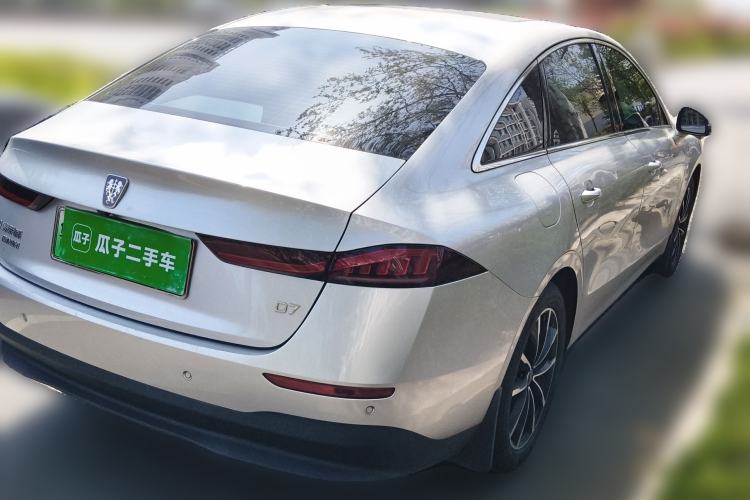 Used Roewe D7 2023 DMH 125km Excellence Edition Rear Right 45 Deg