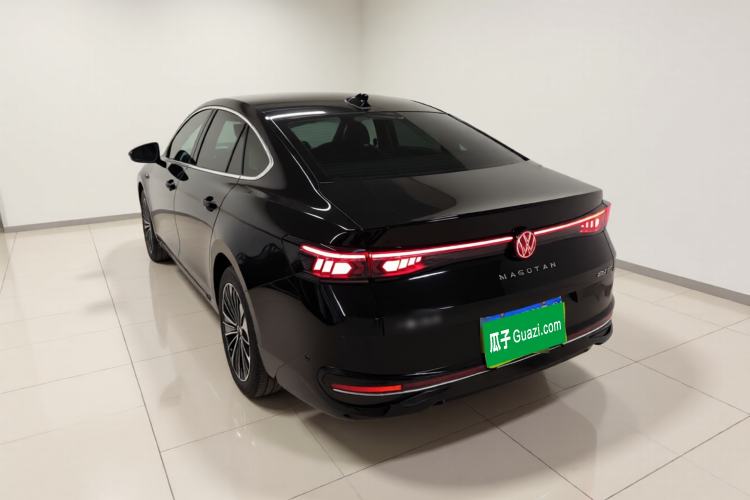Used Volkswagen Magotan 2024 380TSI DSG Prestige Edition DaMai Package