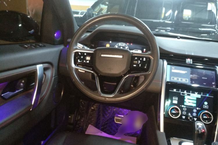 Used Land Rover Discovery Sport 2022 Revised Version 249 PS R-Dynamic S Performance Edition 5 Seats Steering Wheel