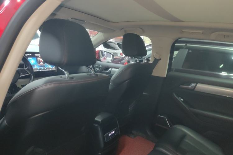 Used BYD Tang New Energy 2018 DM 2.0T All-Wheel Drive Smart Connect & Enjoyment Model 7 Seats China V Emission Standard Headliner