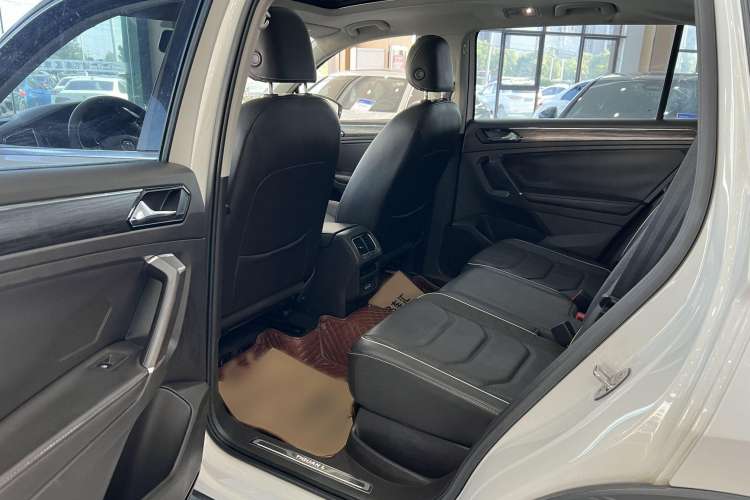 Used Volkswagen Tiguan L 2017 330TSI Automatic Two-Wheel Drive Flagship Edition