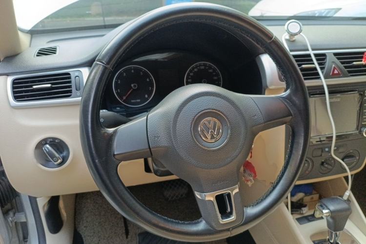 Used Volkswagen Bora 2012 1.6L Automatic Fashion Value Edition