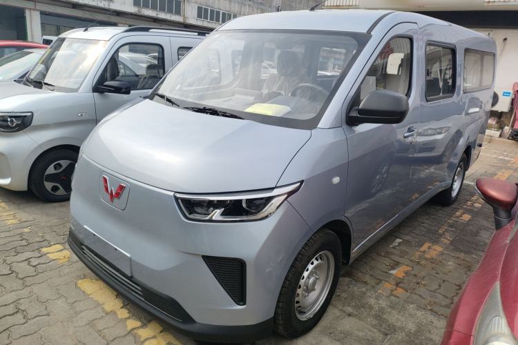 Used Wuling Yangguang 2025 Model 400km Bus Edition—Comfort Edition