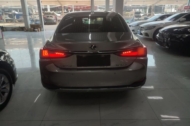 Used Lexus ES 2020 200 Luxury Edition