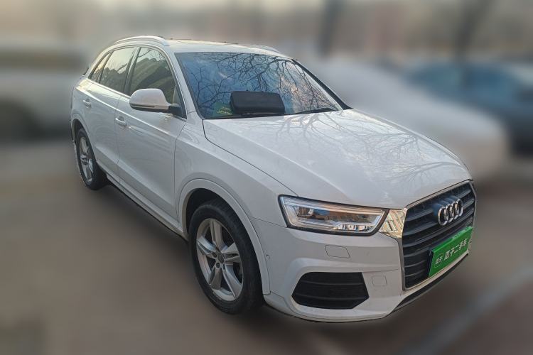 Used Audi Q3 2017 30 TFSI Fashion Model Front Right 45 Deg