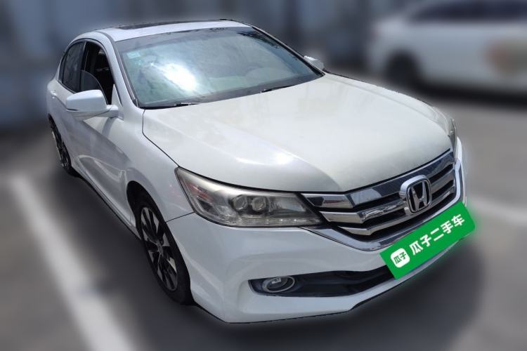 Used Honda Accord 2014 2.4L EXN Luxury Navigation Edition Front Right 45 Deg