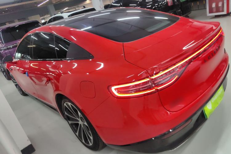 Used Hima Luxeed S7 2025 785 km Ultra