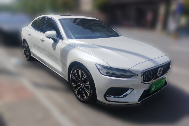 Used Volvo S60 2023 B4 Zhiyuan Luxury Edition