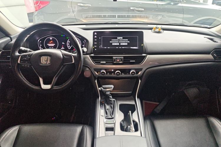 Used Honda Accord 2022 260TURBO Luxury Edition Center Console