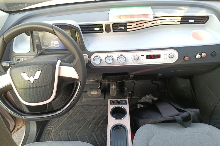 Used Wuling Hongguang MINIEV 2021 Macaron Premium Model – Lithium Iron Phosphate
