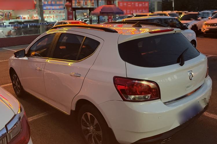 Used Baojun 610 2014 CROSS 1.5L Automatic Luxury Model
