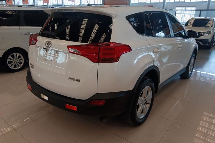 Used Toyota RAV4 2013 2.0L CVT Two-Wheel Drive Urban Edition Rear Right 45 Deg