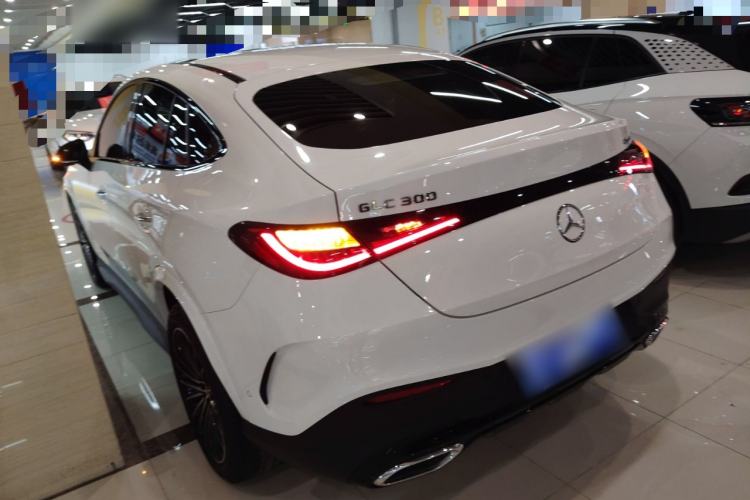 Used Mercedes-Benz GLC Coupe 2025 GLC 300 4MATIC Coupe SUV Rear Left 45 Deg