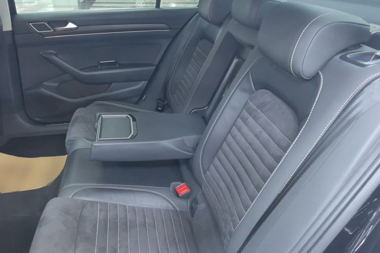 Used Volkswagen Magotan 2020 330TSI DSG Luxury Edition Left Rear Seat