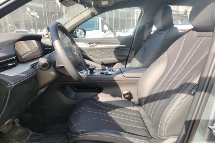 Used Geely Auto Preface 2026 Model Oriental Yao 1.5TD Kunlun Edition
