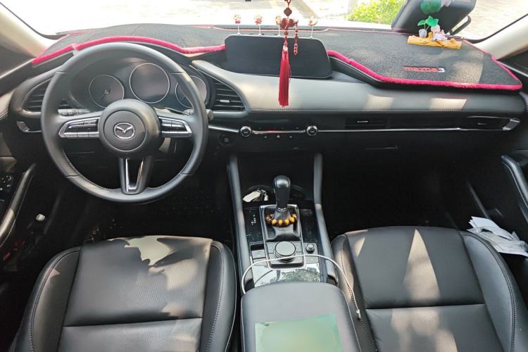 Used Mazda 3 Axela 2021 2.0L Automatic Zhiya Edition Center Console