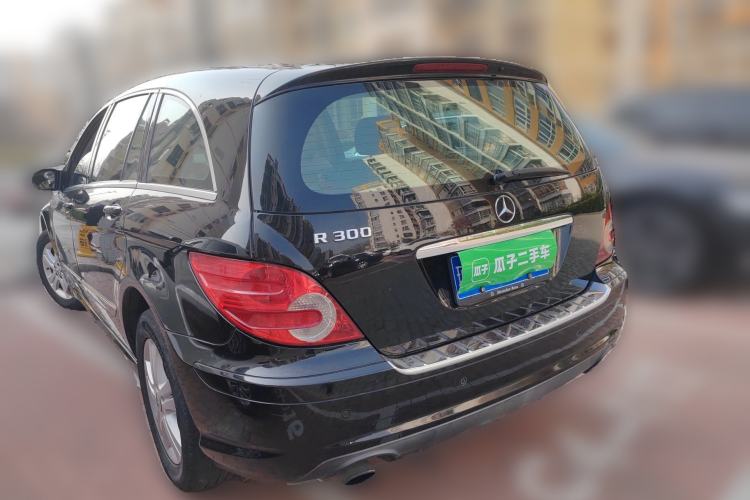 Used Mercedes-Benz R-Class 2009 R 300 L Luxury Model Rear Left 45 Deg