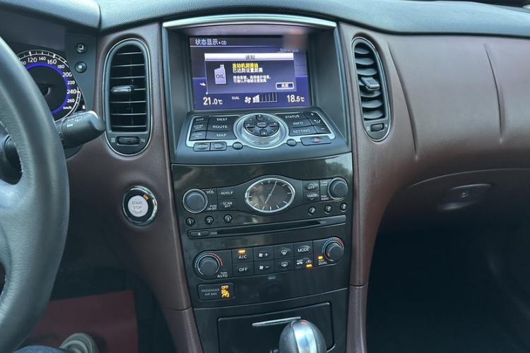 Used Infiniti QX50 2015 2.5L Enjoyment Edition Interior 5