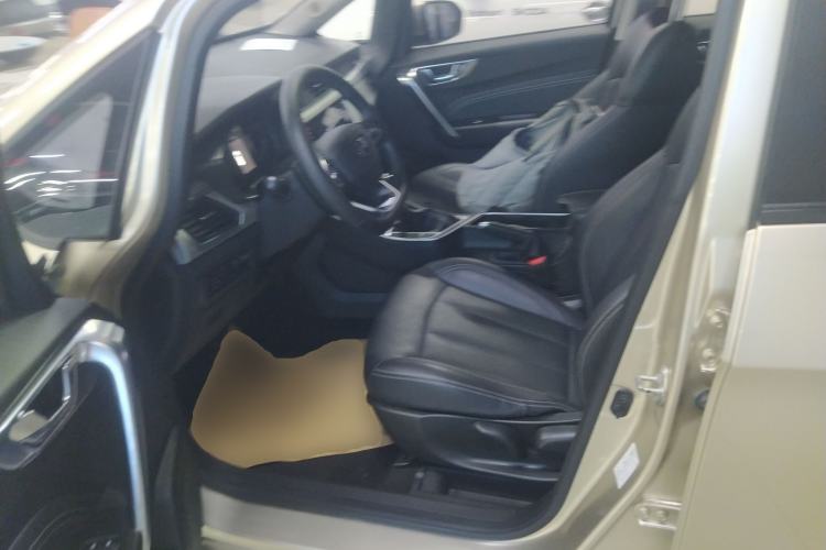 Used Geely Auto Vision X3 2019 Upgraded Model 1.5L CVT Prestige Version Left Front Seat