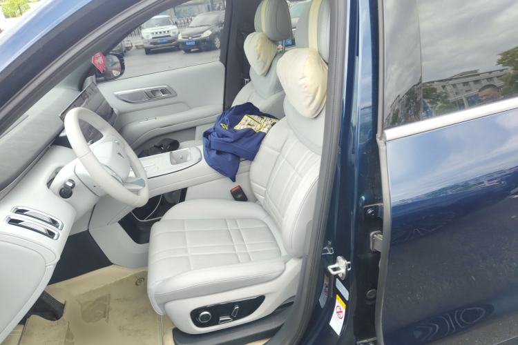 Used Deepal S09 2025 Rear-Drive Ultra+ Left Front Seat