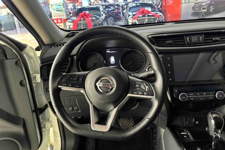 Used Nissan X-Trail 2023 Classic 2.0L Two-Wheel Drive Smart Connect & Comfort Edition
