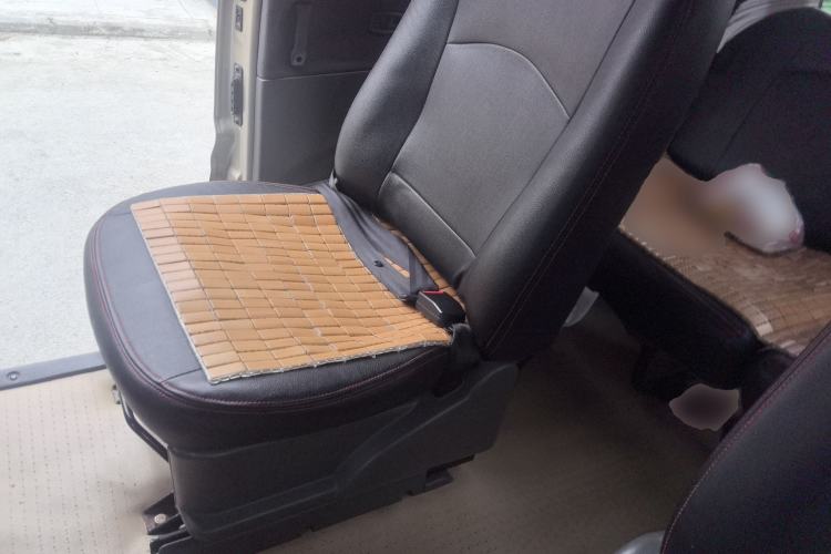 Used FORTHING Lingzhi 2012 Passenger Version 1.6L Comfort Edition
