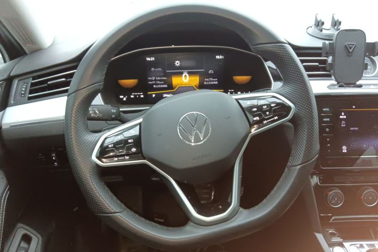 Used Volkswagen Magotan 2025 Zhongxiang Version 280TSI DSG Comfort Edition
