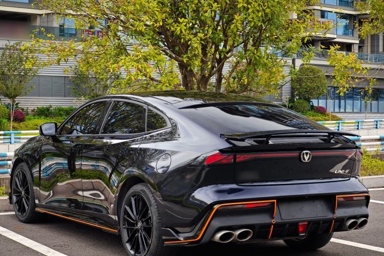 Used CHANGAN UNI-V 2022 1.5T Sport Edition Exterior 8